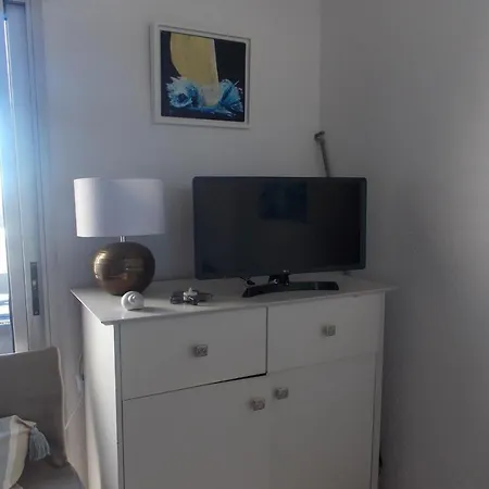 Flat With Terrace Sea View 5min From The Beach Apartmán *