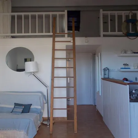 Apartmán Flat With Terrace Sea View 5min From The Beach